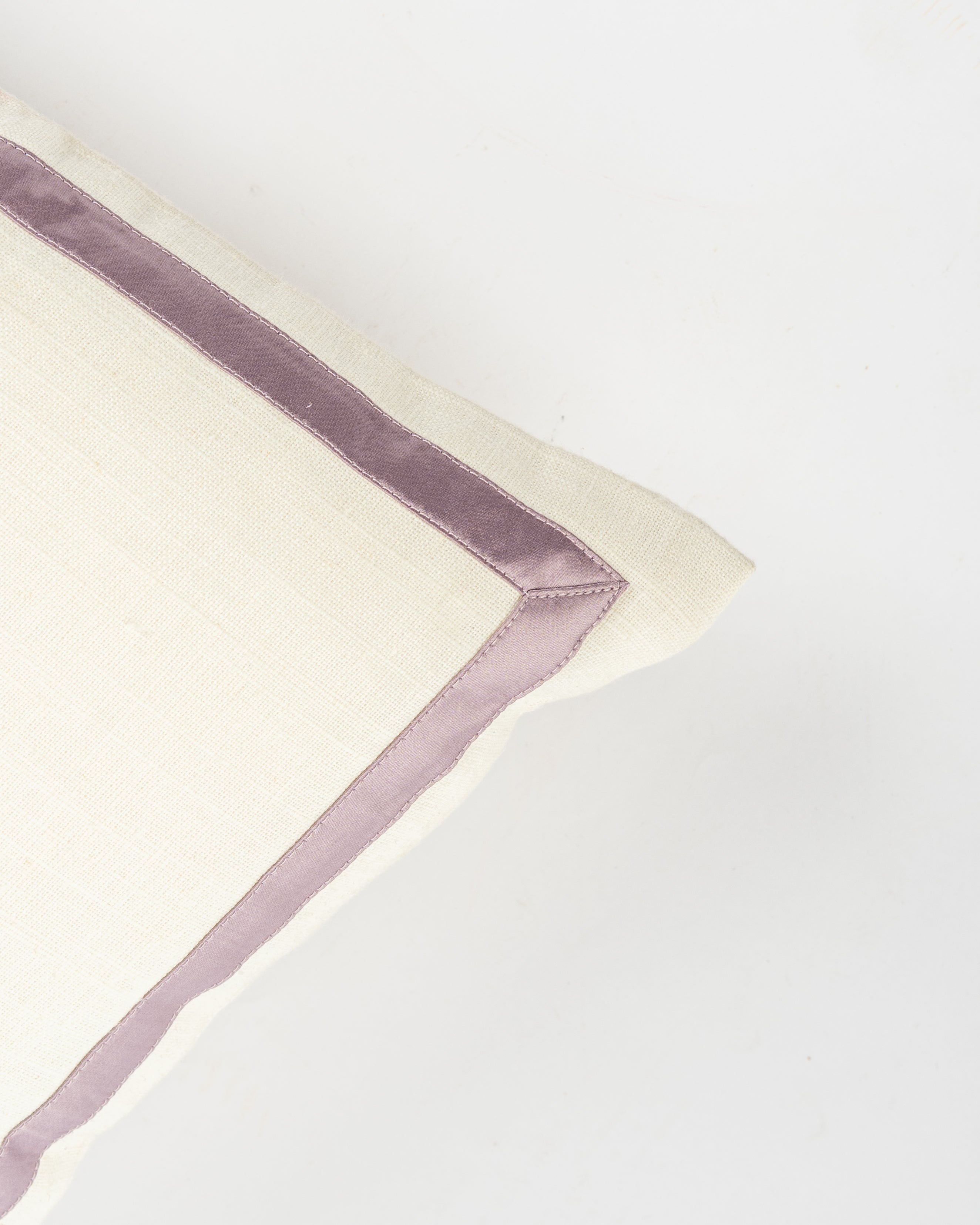 Libelle Ivory Cushion Cover
